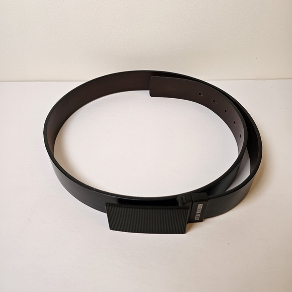 Steve Madden reversible black and brown genuine leather 1.25" belt size 34 - Picture 2 of 6